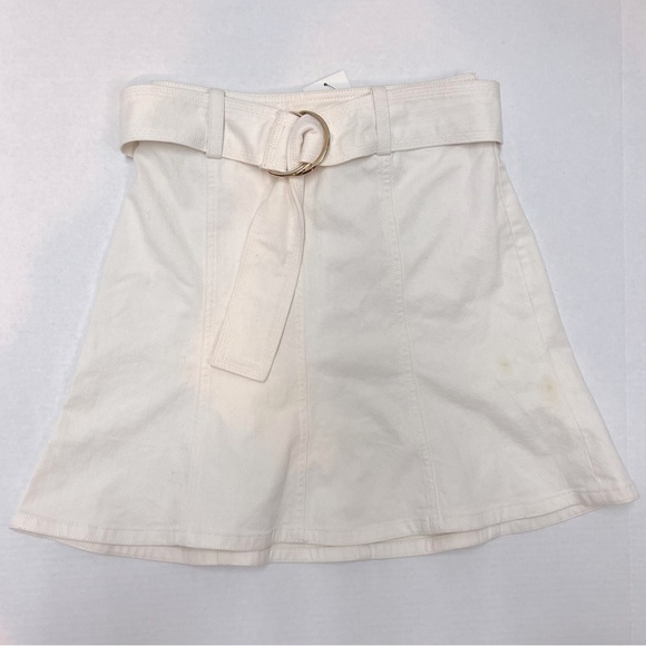 Club Monaco NWT $129 Women's 00 White Denim Belted Cotton Blend Short Skirt - Picture 1 of 5